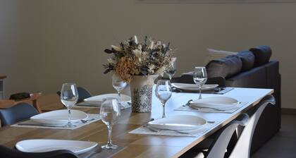 Le Relais du Berger: House at the foot of the salt meadows of Mont Saint-Michel.