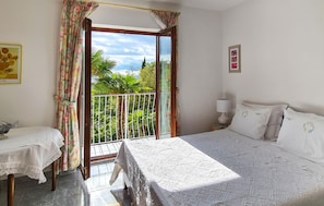 4 bedrooms, free WiFi