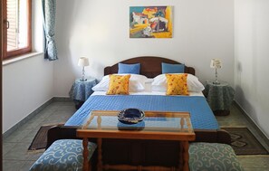 4 makuuhuonetta, ilmainen Wi-Fi