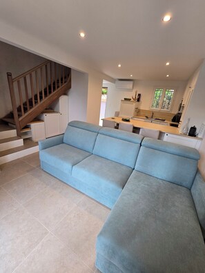 TV - Le Mazet de Sophia (Le Lavandou)