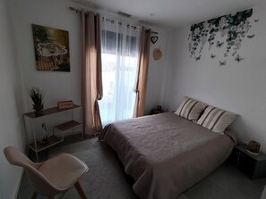2 bedrooms, iron/ironing board, free WiFi, bed sheets - Charming F3 (Perpignan)
