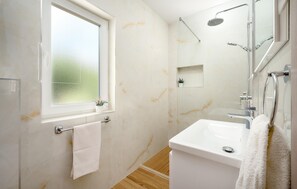 Dusche, Haartrockner