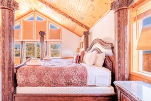 7 bedrooms, WiFi, bed sheets