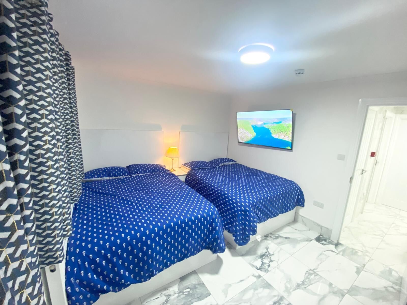 4 bedrooms, in-room safe, desk, iron/ironing board