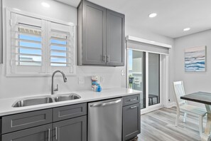 Resortwoning, Meerdere bedden (Gulf Winds East #1- Mira-Marr's Emera) | Privékeuken