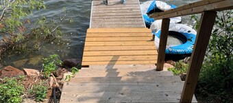 Cozy cottage on a spring fed lake in the picturesque Ottawa Valley.