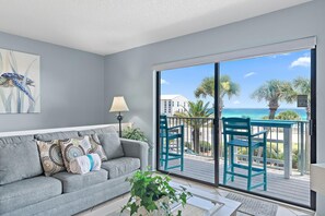 Townhome, Multiple Beds (Gulf Winds East #10- The Turtles Nest) | Living area