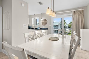 Maison mitoyenne, plusieurs lits (Gulf Winds East #4) | Restauration