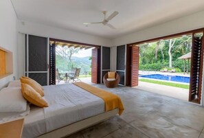 Apartment, Garden View | Iron/ironing board