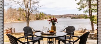 Serene Modern Lakefront Escape: Kayaks, Fishing, Firepit, Private Dock