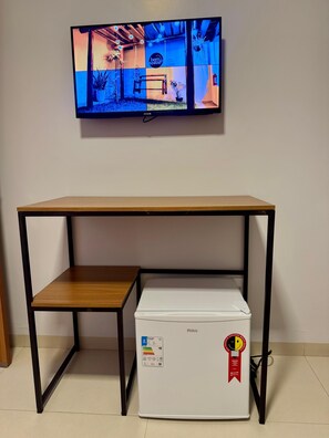 Espai de treball apte per a portàtils i wifi gratuïta