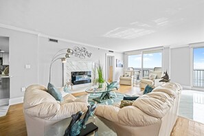 Smart-TV, DVD-Player, Computerbildschirme, Drucker