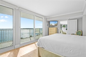 3 Schlafzimmer, Schreibtisch, Bügeleisen/Bügelbrett, kostenloses WLAN