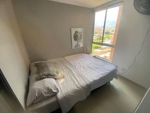 2 habitaciones, tabla de planchar con plancha y wifi gratis