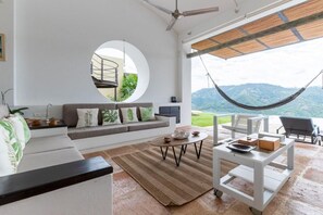 Appartement, uitzicht op tuin | Woonruimte