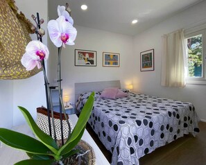 3 makuuhuonetta, silitysrauta/-lauta, vauvan matkasänky, ilmainen Wi-Fi