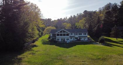 Schroon Lake Luxe Hot Tub Escape Dock 7 bedroom
