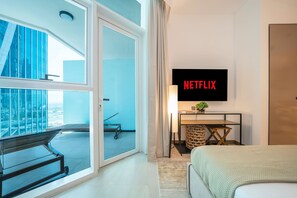 Iron/ironing board, WiFi, bed sheets