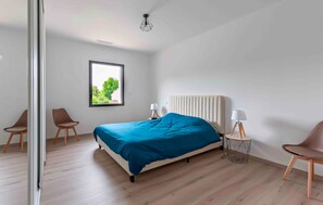 3 Schlafzimmer, Reisekinderbett, kostenloses WLAN