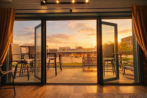 Wake Up To Water Views In This Lakefront Gem By Cedar Point Kalahari Sports Force