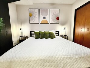 2 間睡房、熨斗/熨衫板、免費 Wi-Fi、床單