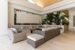 House, Garden View | Living area