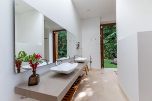 House, Garden View | Bathroom - Yeguas U31 by Wynwood House (Anapoima)