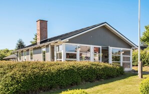 Exterior - Nice home in Brenderup Fyn with WiFi (Brenderup Fyn)