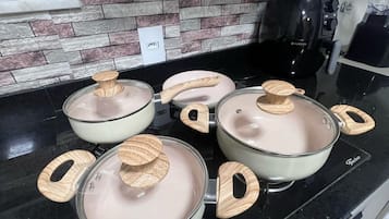 Apartment | Private kitchen | Fridge, microwave