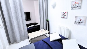Uklassifisert bilde, 2 av 12, knapp