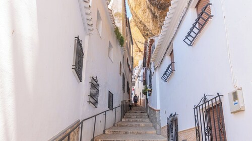Casa Cueva El Puente Setenil de las Bodegas by Ruralidays