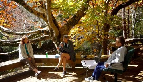 Charming 2-bedroom cottage right on a 30’ wide whitewater creek in Reliance, TN