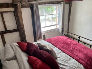Cottage | 1 bedroom, iron/ironing board, free WiFi, bed sheets - Harleston on Norfolk Suffolk Border (Harleston)