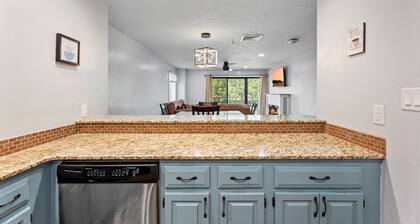 Vista Condo 2BR/2BA on Shangri-La Golf Course