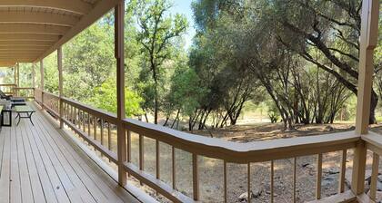 Charming home on Big Creek in serene Groveland @Pine Mountain Lake- Pet friendly