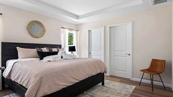 3 bedrooms, iron/ironing board, free WiFi, bed sheets