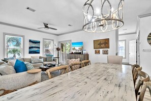 House, Multiple Beds (Grouper Therapy) | Interior