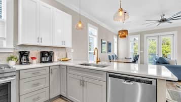 獨棟房屋, 多張床 (Calliope) | 私人廚房