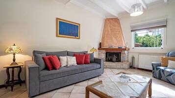 Smart-tv en een open haard