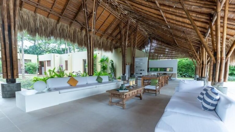 Yeguas V60 by Wynwood House