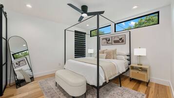 5 bedrooms, iron/ironing board, WiFi, bed sheets