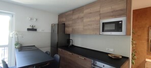 Private kitchen - Cozy accommodation on the slopes of Mount Chaberton (Claviere)