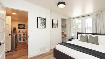 3 chambres, fer et planche à repasser, Wi-Fi gratuit, draps fournis