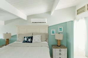 2 bedrooms, WiFi, bed sheets - Teagues Bay Hideaway - Ocean View Cottage (Christiansted)