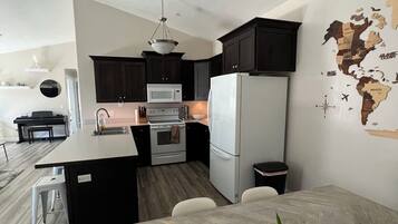 Microwave, oven, stovetop, dishwasher