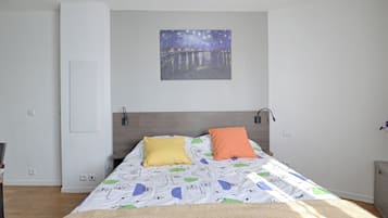 1 chambre, fer et planche à repasser, Wi-Fi, draps fournis
