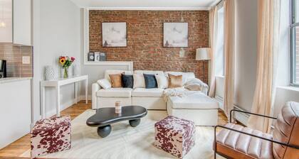 ✨ New Luxe 2BR 2BA – King Bed, Fast Wi-Fi, 15 Mins to Times Square