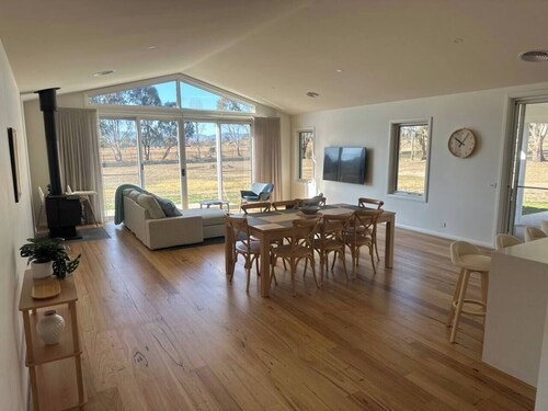 Kookaburra Views Retreat