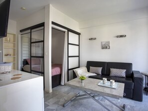 1 bedroom, internet - Le Persépolis by Interhome (Cagnes-sur-Mer)