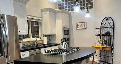 Gather & Stay: Perfect for Friends and Family